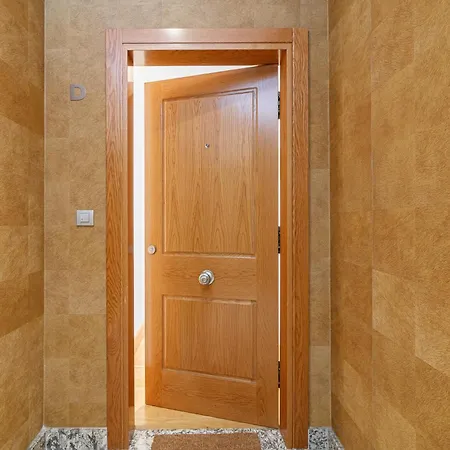 公寓 Sencillo En El Corazon De By